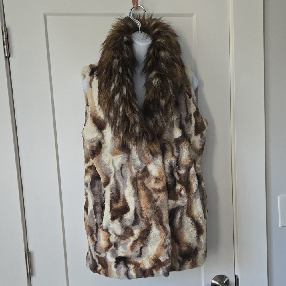 Adrienne Landau Faux Fur Vest in Brown and Cream